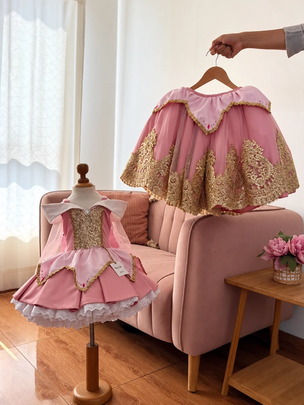 Vestido de aurora con falda larga 2 en 1